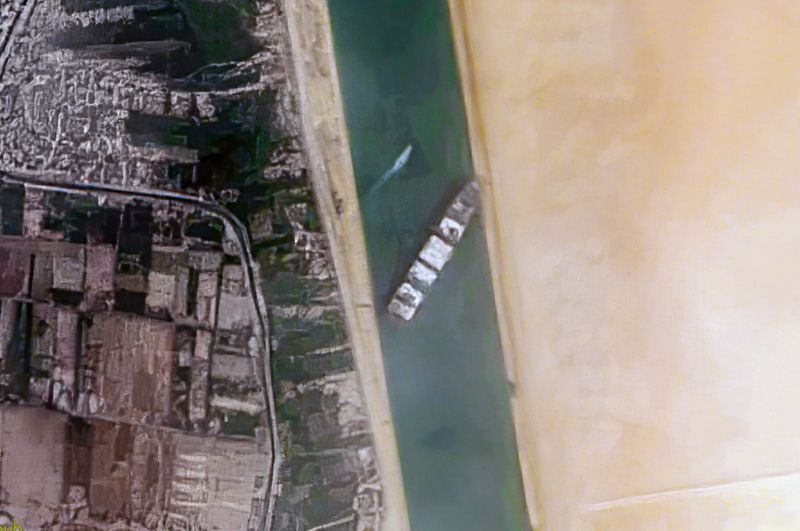 파일:Container Ship 'Ever Given' stuck in the Suez Canal, Egypt - March 24th, 2021 cropped.jpg